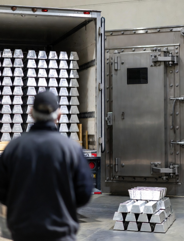 COMEX TOTAL SILVER STOCKS PLUNGE 204 MILLION OZ IN JUST 5 MONTHS!